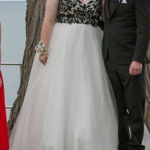 David's bridal prom/wedding dress